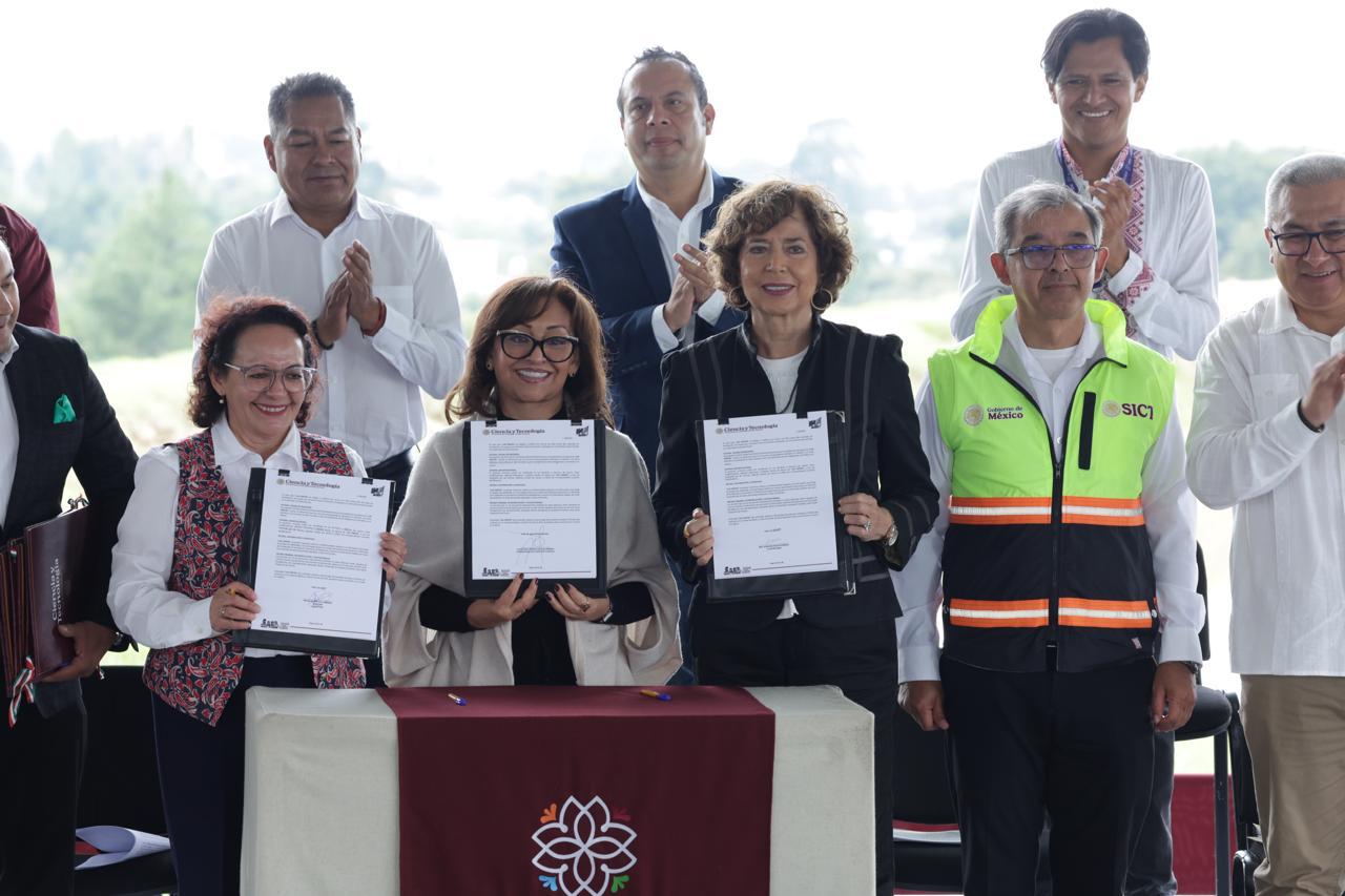 Colocan primera piedra de Universidad Nacional 'Rosario Castellanos' en Teolocholco